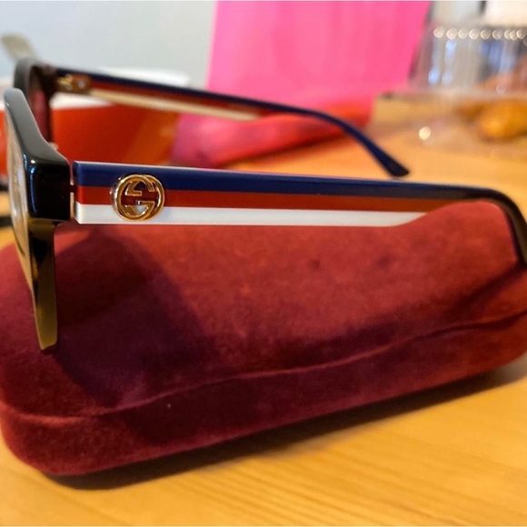 Gucci women sunglass, - Picture 3 of 3